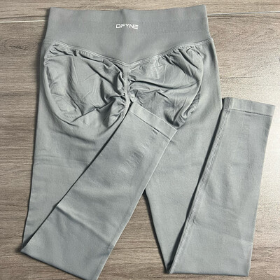 Impact säärised Naiste Curl Up Õmblusteta joogapüksid Kvaliteetsed säärised Madala soonikuga fitnesspüksid Kõrgelt venivad fitnessi säärised