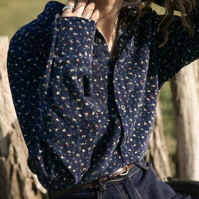 Paksendatud velvetist lilleline särk Naiste retrohõnguline Hongkongi stiilis särk Sügis-talv Uues stiilis kevade ja sügise pikkade varrukatega topid