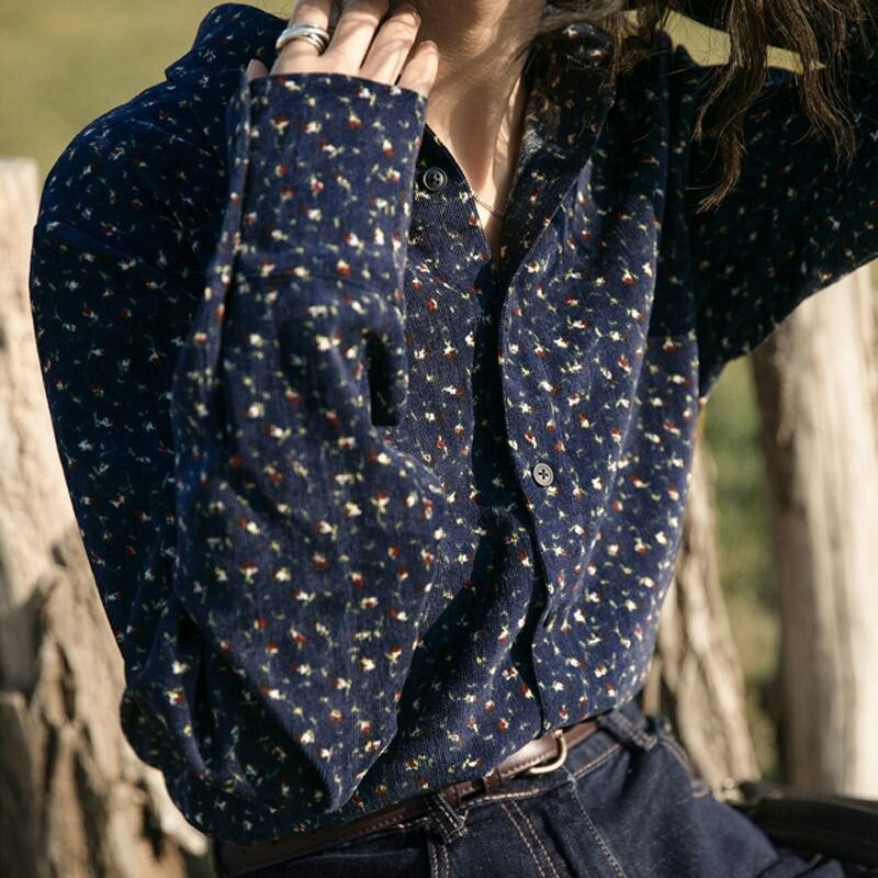 Paksendatud velvetist lilleline särk Naiste retrohõnguline Hongkongi stiilis särk Sügis-talv Uues stiilis kevade ja sügise pikkade varrukatega topid