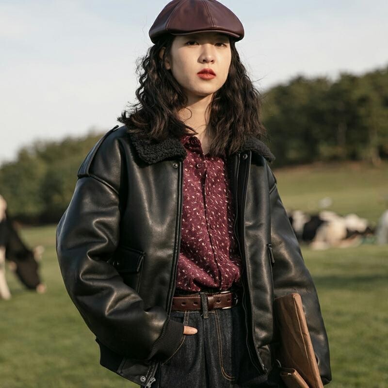 Paksendatud velvetist lilleline särk Naiste retrohõnguline Hongkongi stiilis särk Sügis-talv Uues stiilis kevade ja sügise pikkade varrukatega topid