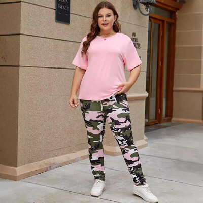 Didelio dydžio moteriškas kostiumas, kamufliažinio rašto kelnės trumpomis rankovėmis, derančios viršutinės dalies rinkiniai Dviejų dalių rinkinys Kelnių didelio dydžio rinkiniai