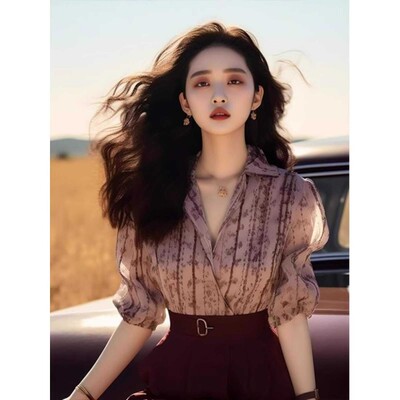 Prancūziško stiliaus unikalūs ir prašmatnūs viršutinio dizaino nišiniai retro Honkongo stiliaus marškinėliai trumpomis rankovėmis moterims