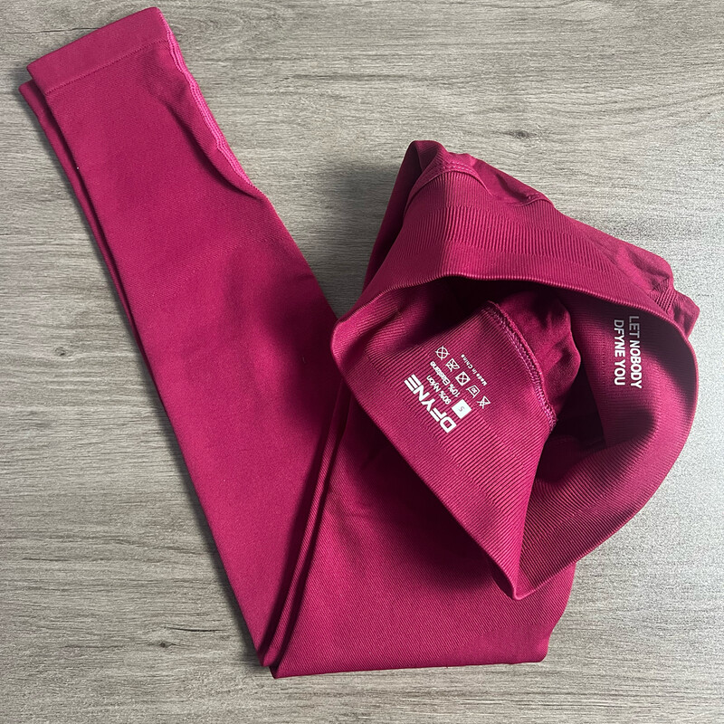 Impact Antblauzdžiai Moteriškos susirangiusios besiūlės jogos kelnės Aukštos kokybės antblauzdžiai sportinės kelnės su mažais briaunomis Ištemptos fitneso pėdkelnės