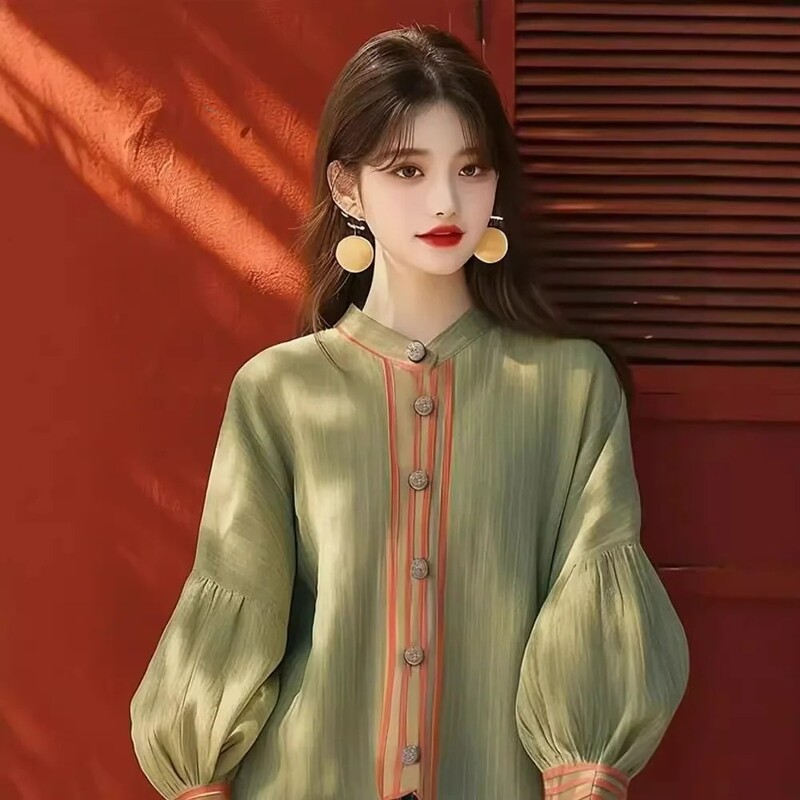 2024. aasta varasügis uue stiiliga niši tippklassi moodne Korea vananemist vähendav roheline latern varrukatega naiste särk nööbiga