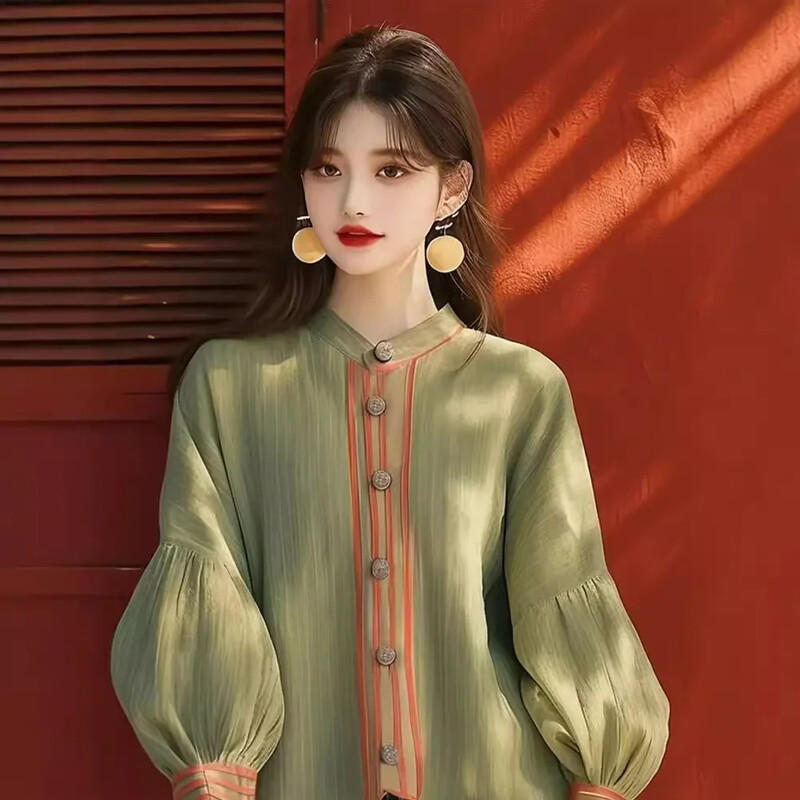 2024. aasta varasügis uue stiiliga niši tippklassi moodne Korea vananemist vähendav roheline latern varrukatega naiste särk nööbiga