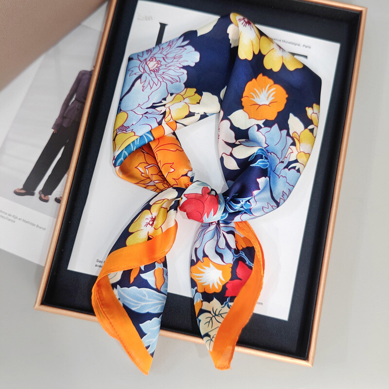 Vasaras maza kvadrātveida šalle 70*70 augstas kvalitātes universāla imitācijas zīda šalle sieviešu 70 cm kvadrātveida šalle