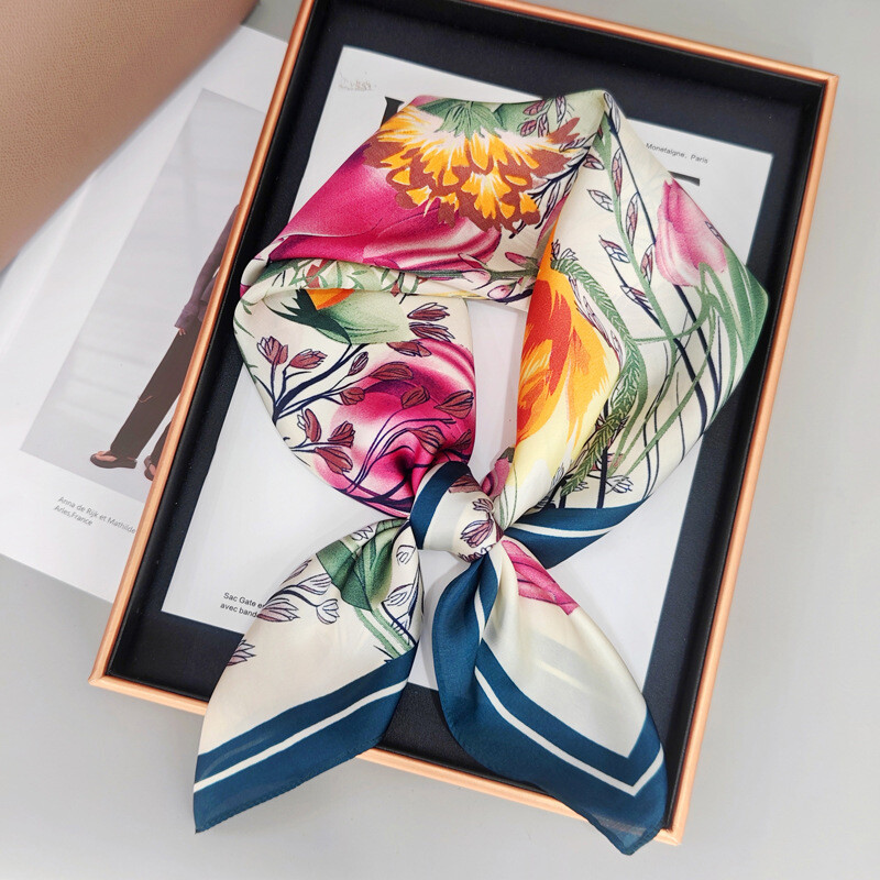 Vasaras maza kvadrātveida šalle 70*70 augstas kvalitātes universāla imitācijas zīda šalle sieviešu 70 cm kvadrātveida šalle