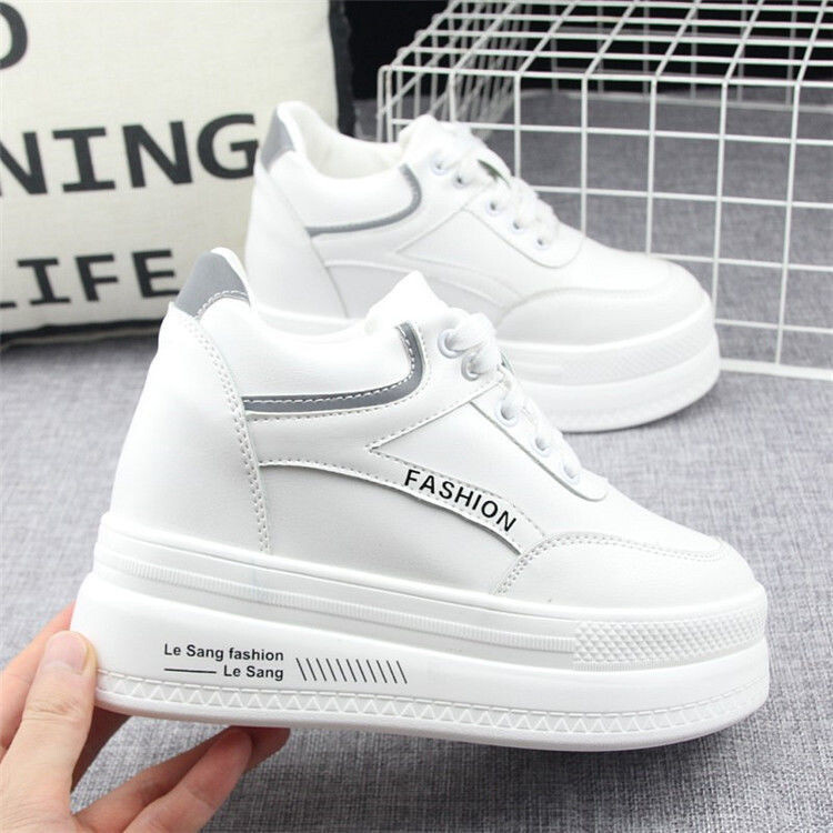 Увеличаващи вътрешните бели обувки за жени 2024 г. Универсални стилни, тънки пролетни дебели подметки, 10 СМ платформа, спортни ежедневни обувки, единични обувки