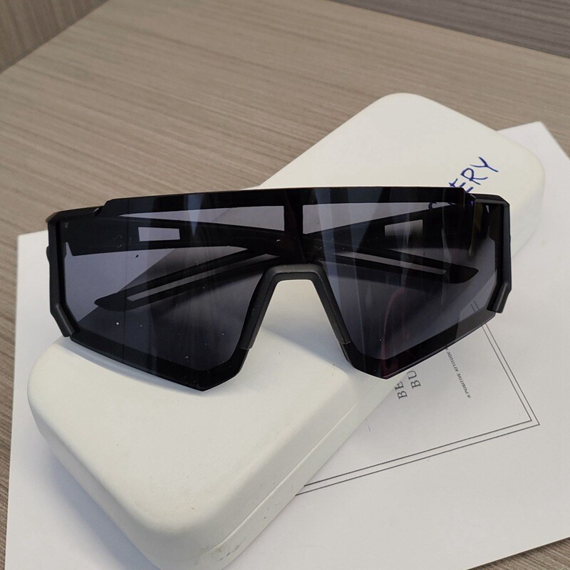 Vaikiški lauko dviračių akiniai neperpučiami vėjo vėsūs kūdikių akiniai nuo saulės didelio rėmo anti-ultravioletiniai saulės akiniai berniukams ir mergaitėms madingi