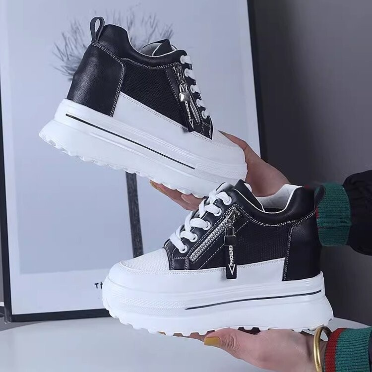 Трансгранични горещи продажби на клиновиден ток с дебела подметка, модни секси бели мокасини Корейска версия на нетната знаменитост, изстреляна на улицата, обувки с платформа на висок ток