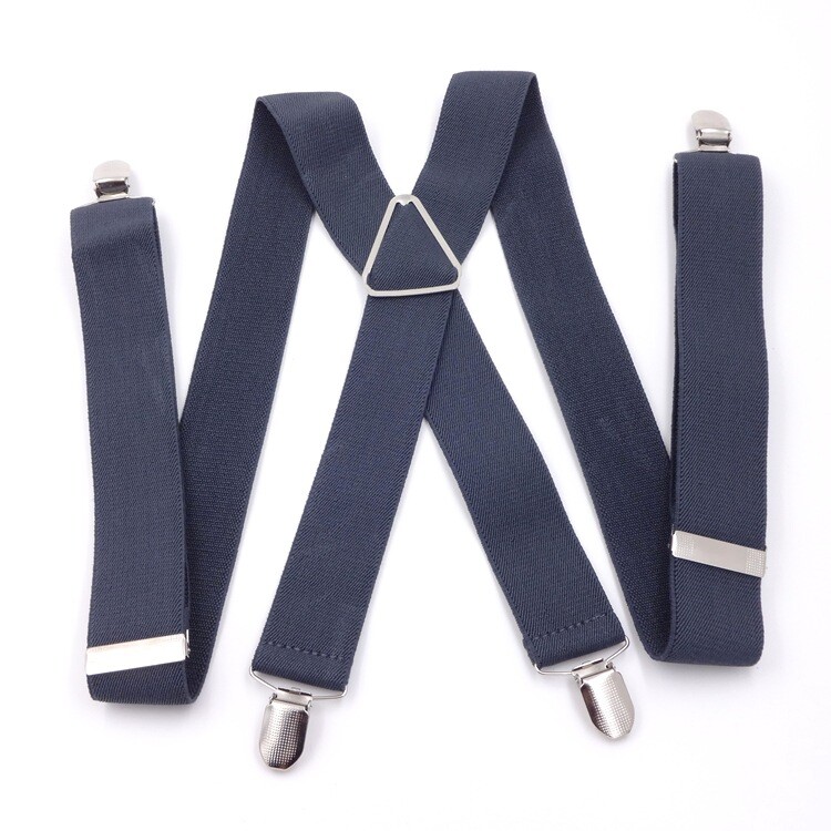 Muške hlače na tregere s četiri kopče za starije osobe i pune odrasle osobe koje nose trokutaste i četverostruke naramenice, šareni stilovi