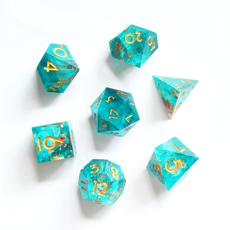 Resin dice DND настолна игра Dungeons and Dragons COC run group TRPG Cthulhu multi-faceted D4-D20 set 7 tablets