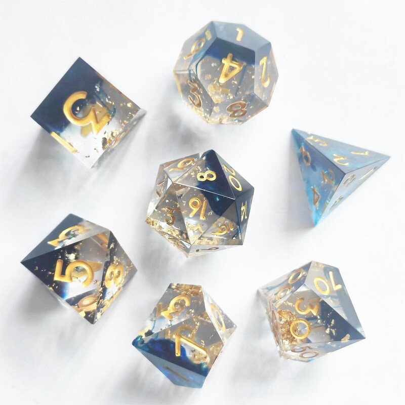 Resin dice DND настолна игра Dungeons and Dragons COC run group TRPG Cthulhu multi-faceted D4-D20 set 7 tablets