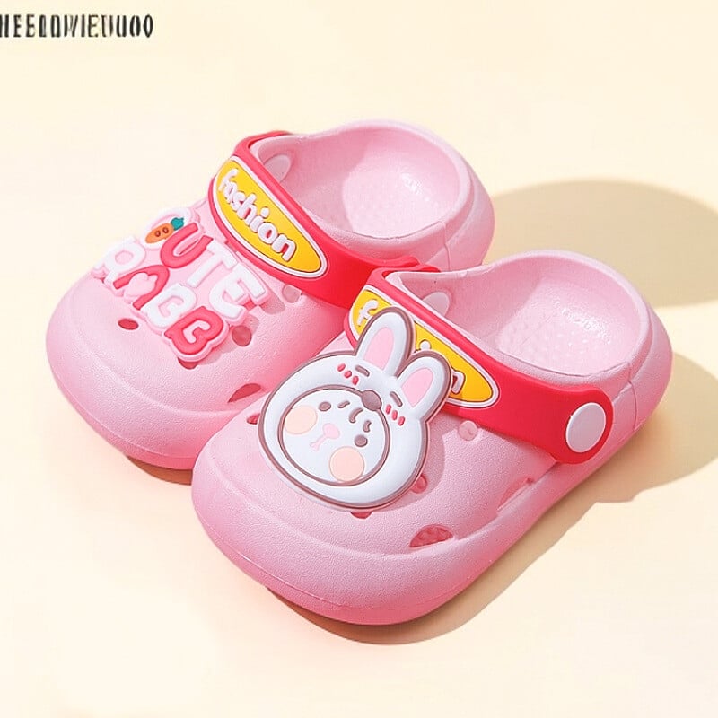 Karikatūras bērnu čības ar mīkstām zolēm, neslīd, bērnu koka tupeles, vasaras puikas un meitenes, mīļas elpojošas sandales