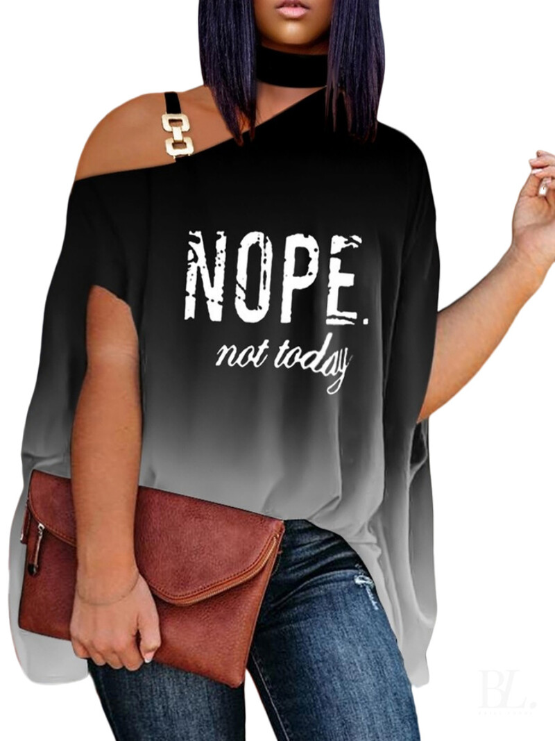 Европейски и американски дамски дрехи с големи размери 2023 лято нова тениска с коси рамена и деколте с къси ръкави 