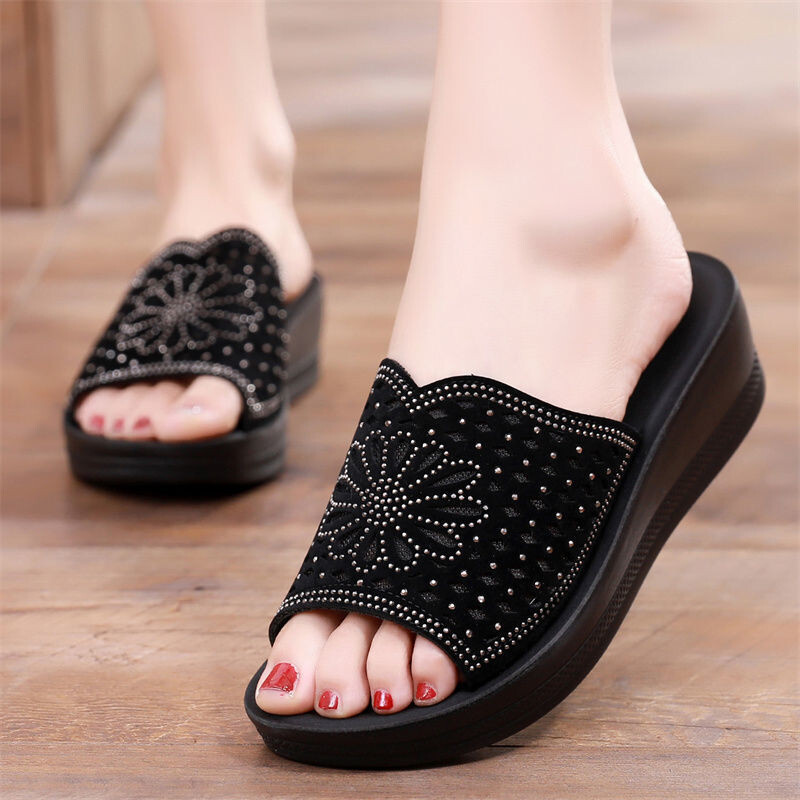 Чехли за мама за жени, лятно облекло на открито, кристално меко дъно, неплъзгащо се на средна възраст, голям размер, плоско дъно, удобно, чест на хората на средна възраст и възрастните хора