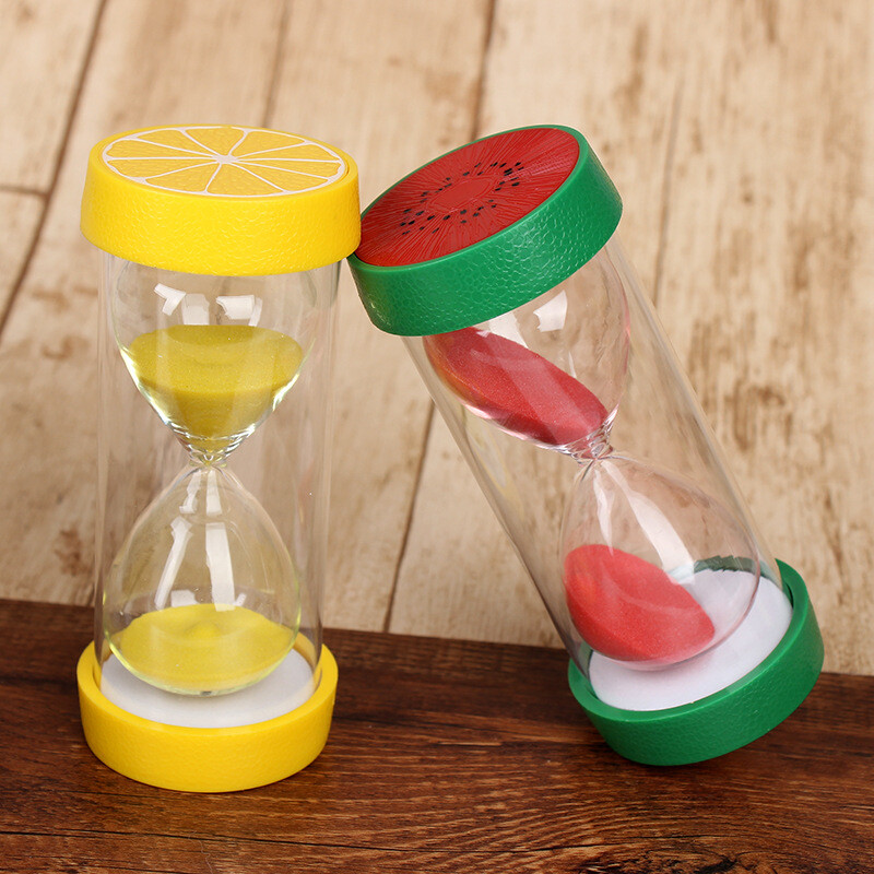 Smėlio laikrodis su vaisiais