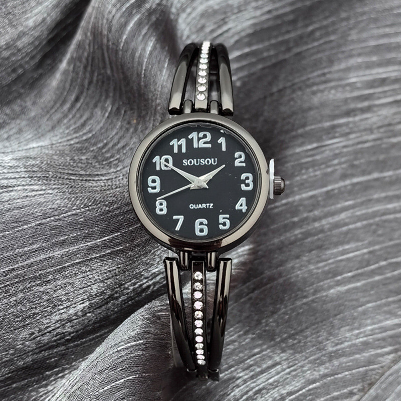 Tarpvalstybinė užsienio prekyba karštai parduodami madingi moteriški laikrodžiai ins style madingi laikrodžiai nišinis lengvas prabangus kvarcinis laikrodis su deimantais moterims