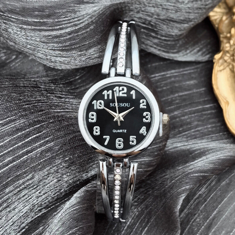 Tarpvalstybinė užsienio prekyba karštai parduodami madingi moteriški laikrodžiai ins style madingi laikrodžiai nišinis lengvas prabangus kvarcinis laikrodis su deimantais moterims