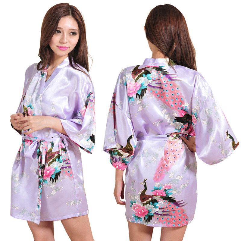 Moteriški vasariniai naktiniai satininiai šilko kimono palaidi megztiniai su povo ir bijūno raštais trumpas laisvalaikio rytinis chalatas
