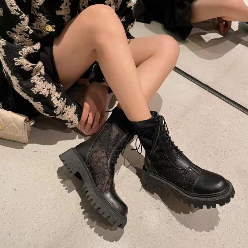 Hollow Martin aulinukai moteriški pavasariniai ir vasariniai ploni 2024 m. nauji balti kvėpuojantys tinkliniai basutės storais padais vasariniai batai