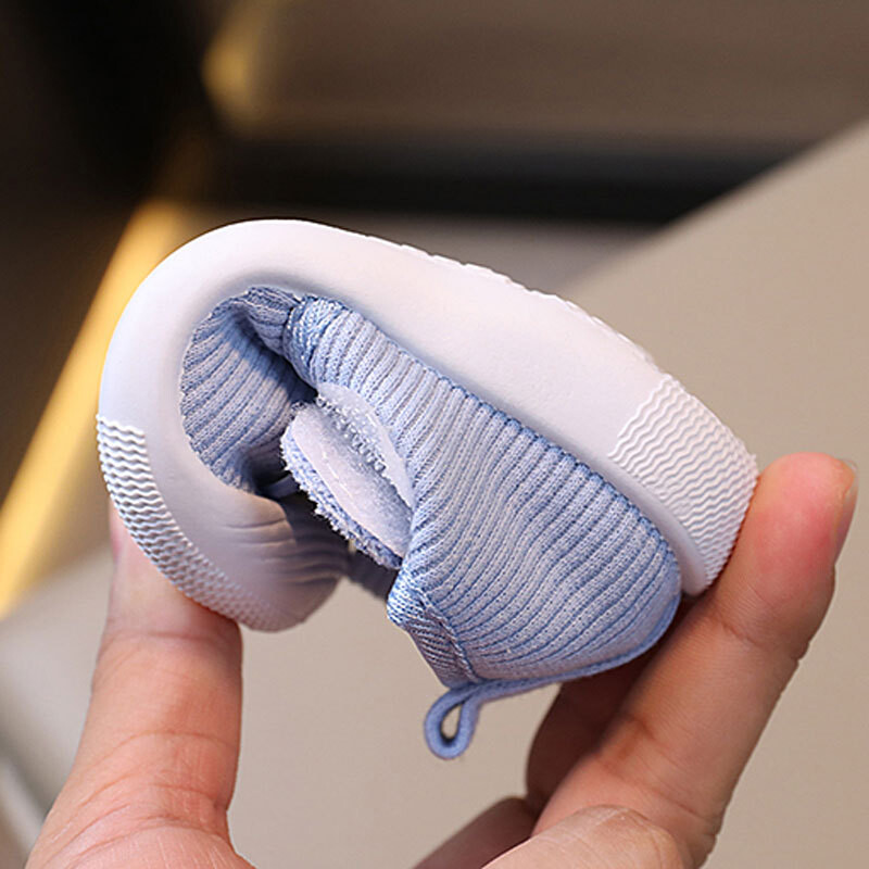 Batai kūdikiams 0–2 metų kūdikiams Pavasariniai ir rudeniniai batai berniukams ir mergaitėms Kūdikių batai Neslystantys batai minkštu dugnu, 1 dalis