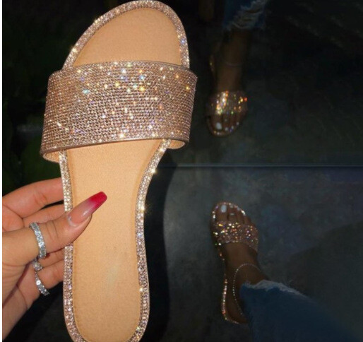 Külkereskedelmi 42-es nagy méretű 43-as szandál kristályokkal női flip-flopok női szandálok nyári új papucsok határokon átnyúló