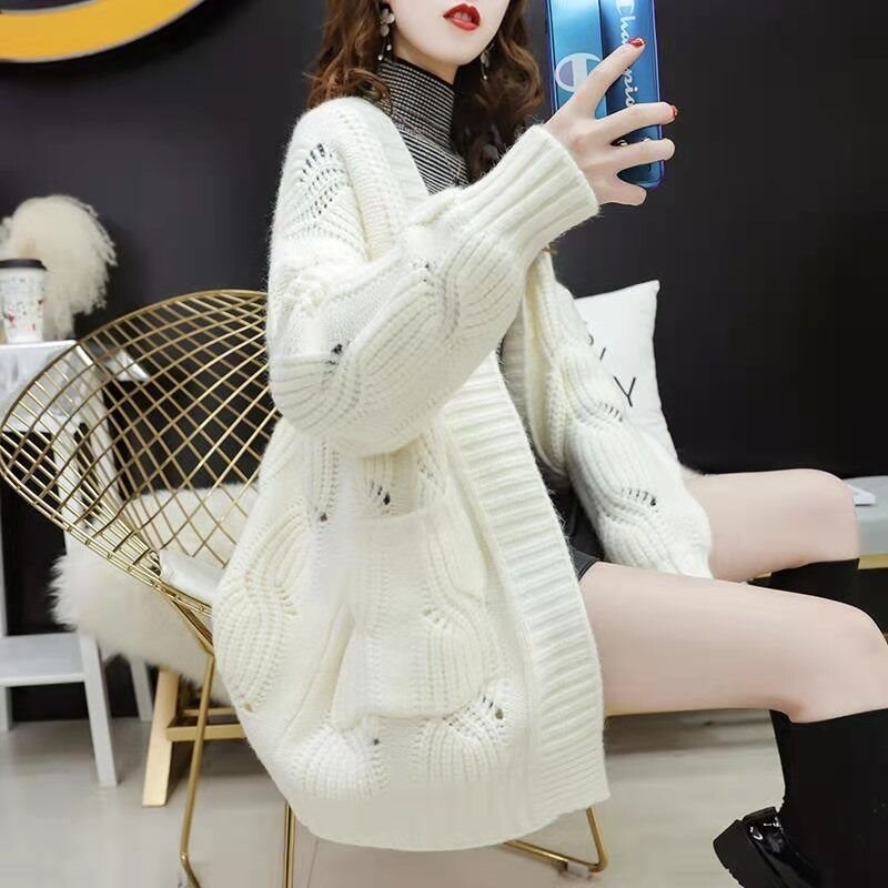 Moteriškas didelio dydžio megztinis, storas megztinis ir kardiganas „Fat MM“, laisvas, vidutinio ir ilgo kirpimo, naujas, megztas 2024 m. modelis, madinga.