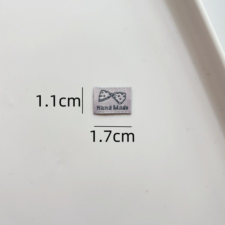 Juoda austa kepurės etiketė „pasidaryk pats“ taškeliu, medžiaginė etiketės raidė, rankų darbo firminis lipdukas, plaukų aksesuarai