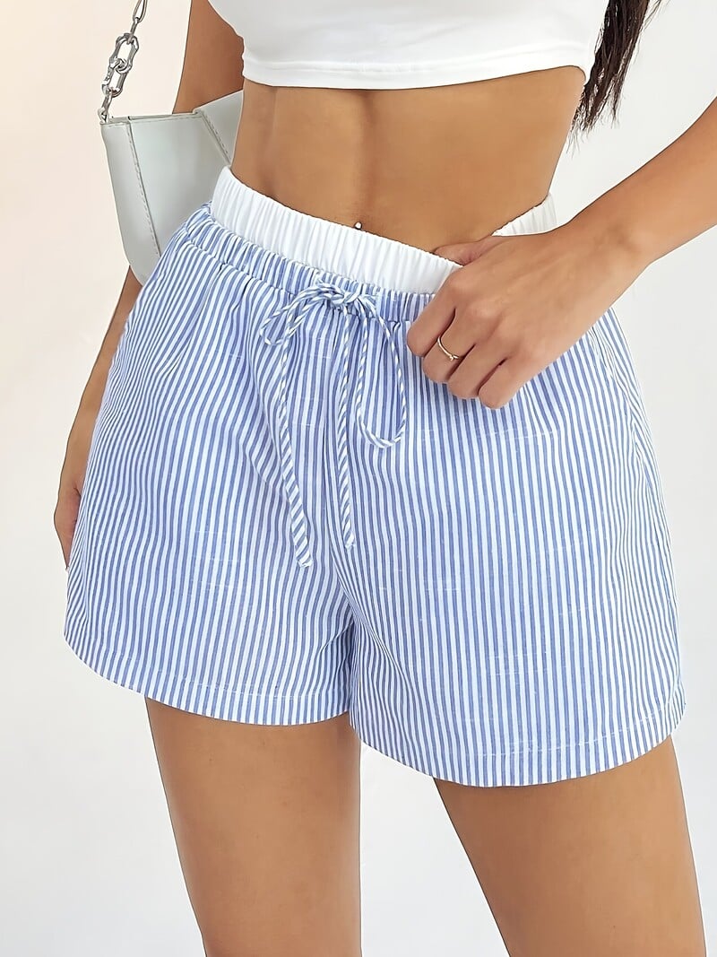 καλοκαιρινό στυλ, νέο ρετρό στυλ, χαλαρό στυλ, διπλή μέση, κάθετες ριγέ ραφές, φαρδιά μπατζάκια, casual σορτς, τάση
