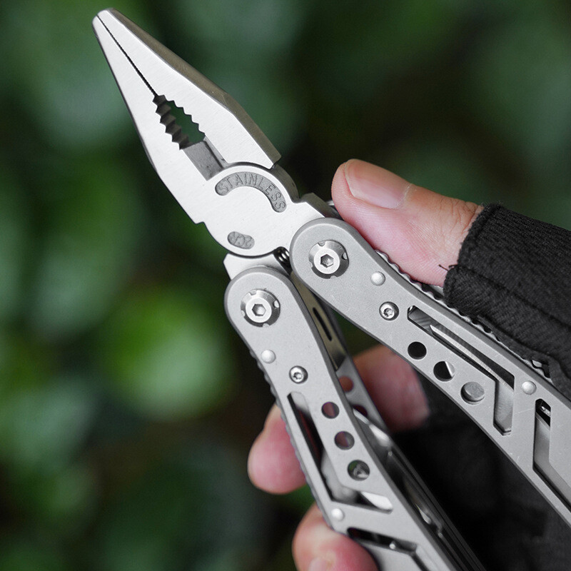 Многофункционални клещи, нож, комбинирана глава за партиди, инструменти от неръждаема стомана за къмпинг на открито, ръчен ремонт на автомобили за спешни случаи