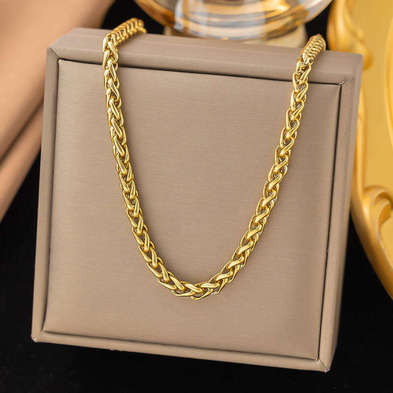 Pārrobežu Eiropas un Amerikas nerūsējošā tērauda kaklarota ar 18 karātu zelta pārklājumu, titāna tērauds, populāra sieviešu kaklarota, sakraujama rotaslietu kaklarota ar čūskas kaula ķēdīti