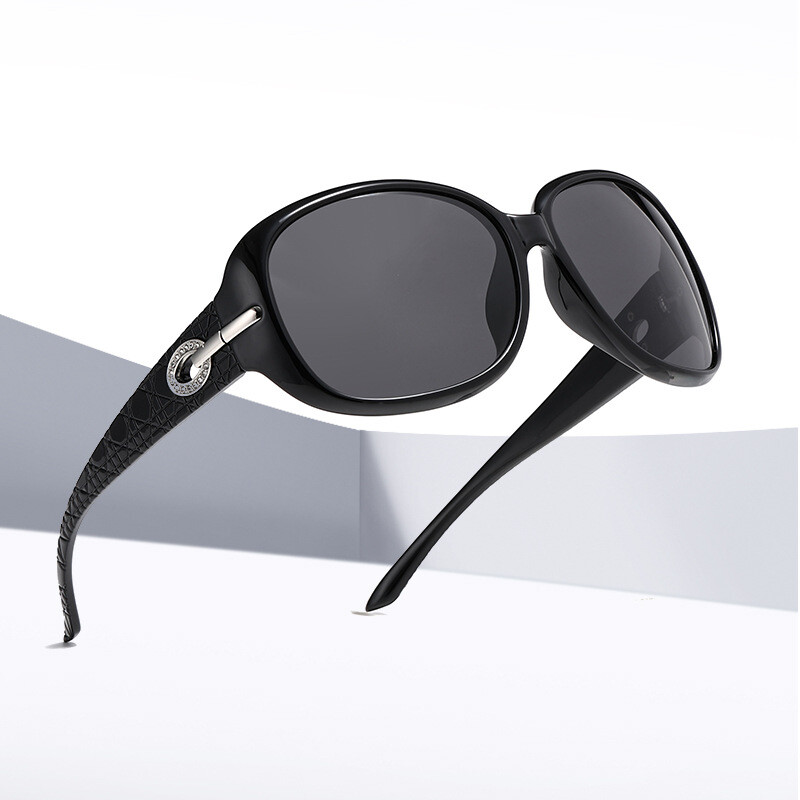 Ochelari de soare transfrontalieri pentru femei, ochelari de soare polarizați clasici cu ramă mare și diamante, producători de ochelari de soare negri la modă 