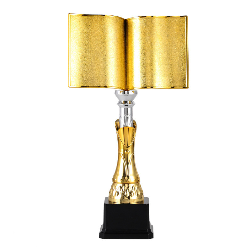 Personaalne trofee, staaride ettelugemise võistluse auhind, õpilaste lugemisklubi trofee, suveniiritrofee