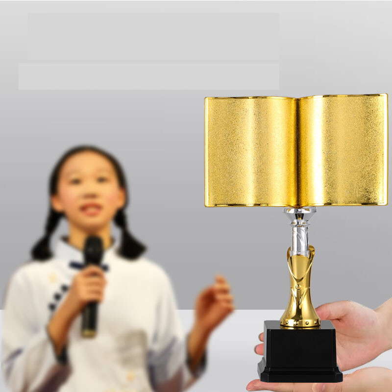 Personaalne trofee, staaride ettelugemise võistluse auhind, õpilaste lugemisklubi trofee, suveniiritrofee