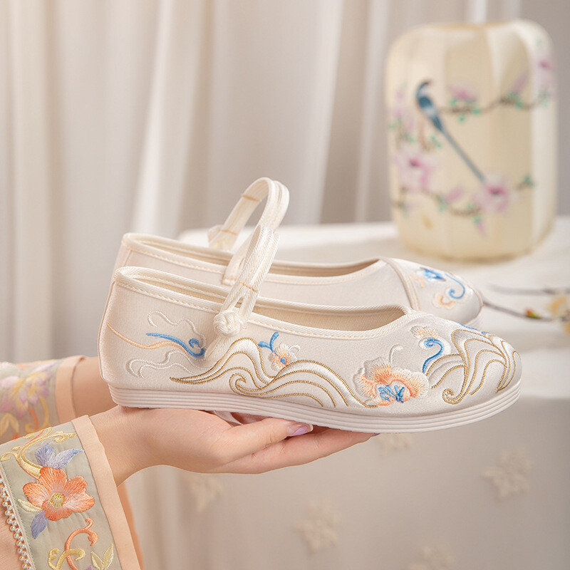 Νέα παπούτσια Hanfu για την άνοιξη και το καλοκαίρι, γυναικεία παπούτσια σε αρχαίο στυλ, κεντημένα παπούτσια που αυξάνουν το ύψος, εθνικά στυλ, παπούτσια με στοιχεία Han από καμβά