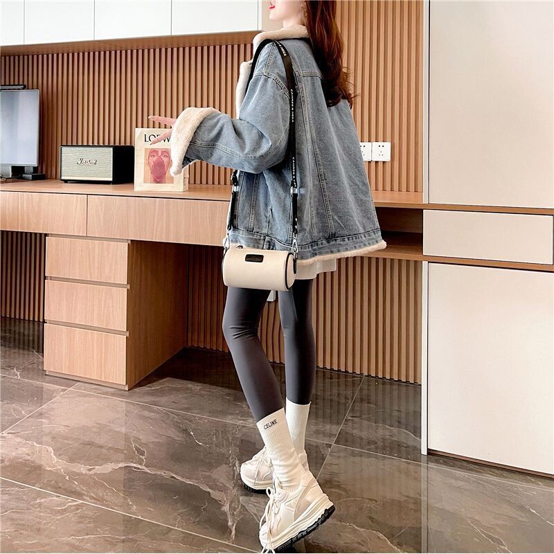 Moteriškas dvipusis, tingaus stiliaus, sustorinto aksominio džinso švarkelis, naujas 2025 m. rudens-žiemos švarkelis, nemokamas dizainas