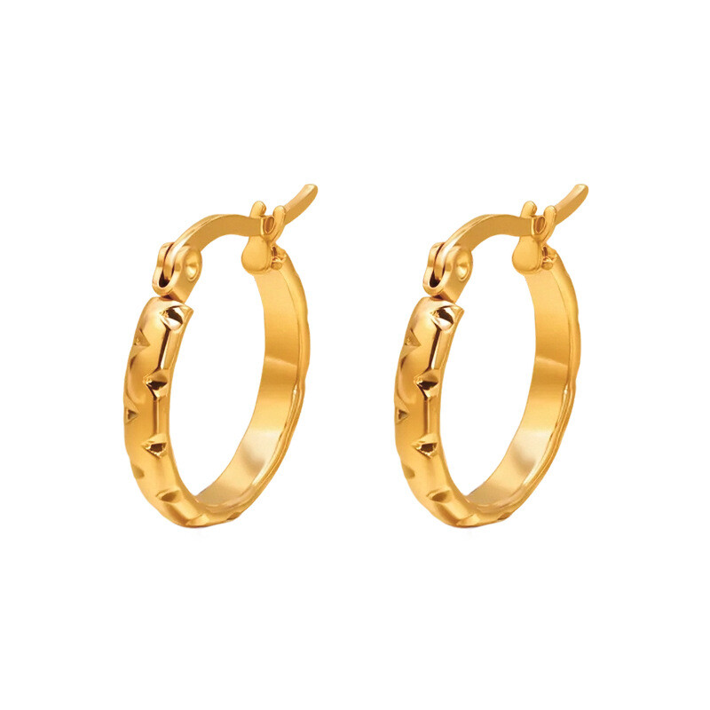 Европейски и американски трансгранични кръгли обеци от неръждаема стомана, щипки за уши за жени, леки луксозни обеци от висок клас, модерни темпераментни универсални обеци