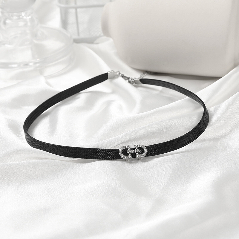 Korejiešu atslēgas kaula un četrlapu ziedu kaklarota sievietēm, svaiga temperamenta kaklarota, zvaigžņu kaklarota, Valentīndienas dāvana, rotaslietas