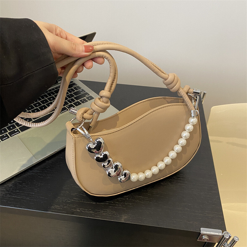 Λεπτή και μοντέρνα μικρή τσάντα ώμου με ανάγλυφη υφή και αλυσίδα από πέρλες για γυναίκες, νέα άνοιξη 2024, ευέλικτη καθημερινή τσάντα ώμου