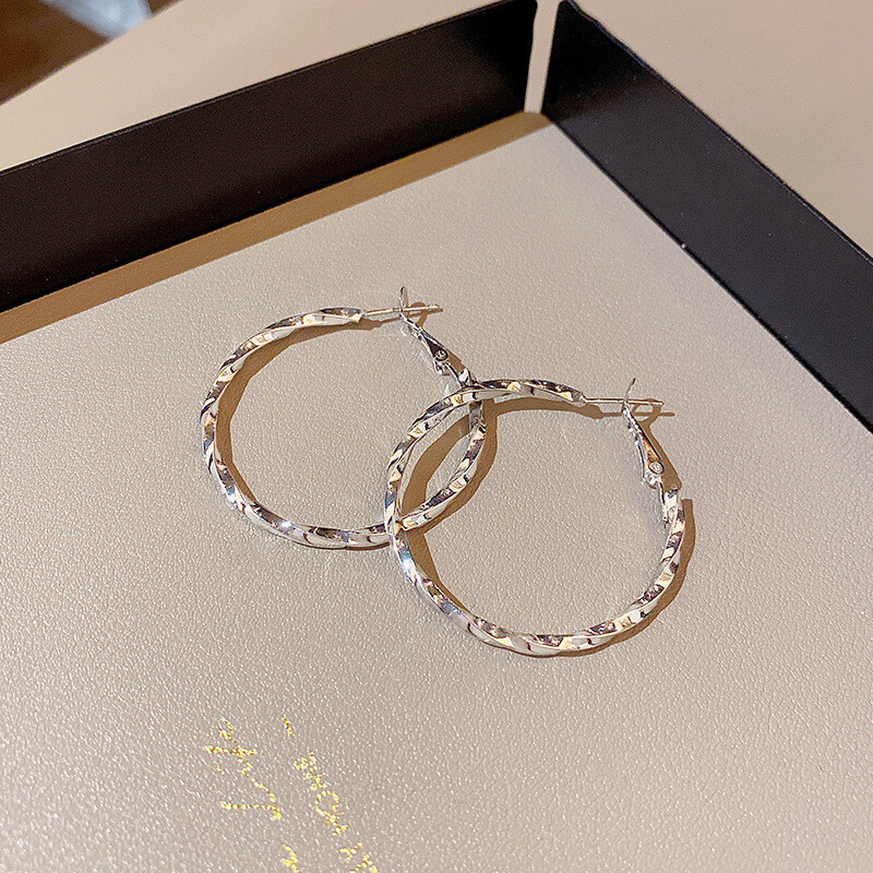 Ασημένια σκουλαρίκια με βελόνες, ευρωπαϊκά και αμερικανικά, υπερβολικά μεγάλα στρογγυλά, για γυναίκες, απλά και ευέλικτα, κομψά, απλά στρογγυλά σκουλαρίκια, τα ίδια σκουλαρίκια με αυτά των διασημοτήτων του διαδικτύου