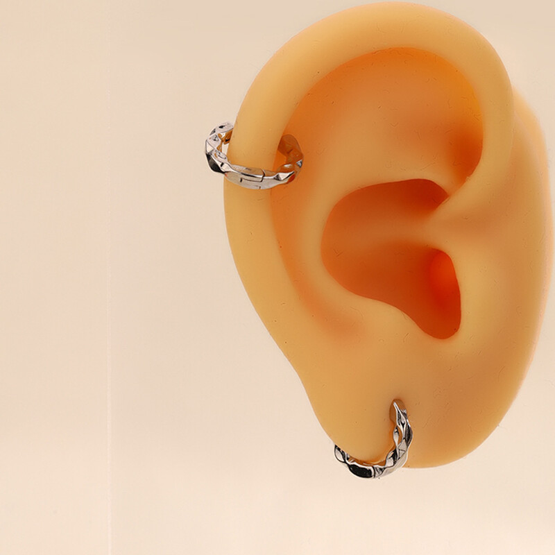 Απλά σκουλαρίκια σε σχήμα διαμαντιού, δημοφιλή στην Ιαπωνία και τη Νότια Κορέα, νέα απλά λαμπερά γεωμετρικά σκουλαρίκια