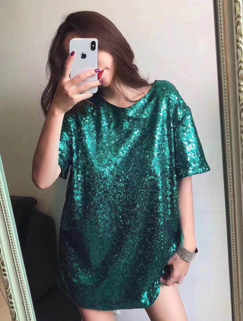 Тениска с къс ръкав с пайети за жени, европейски стоки, пролет 2024, нова корейска версия, свободна, DS, стил нощен клуб, блестящ, с половин ръкав