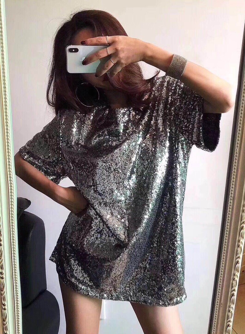 Тениска с къс ръкав с пайети за жени, европейски стоки, пролет 2024, нова корейска версия, свободна, DS, стил нощен клуб, блестящ, с половин ръкав