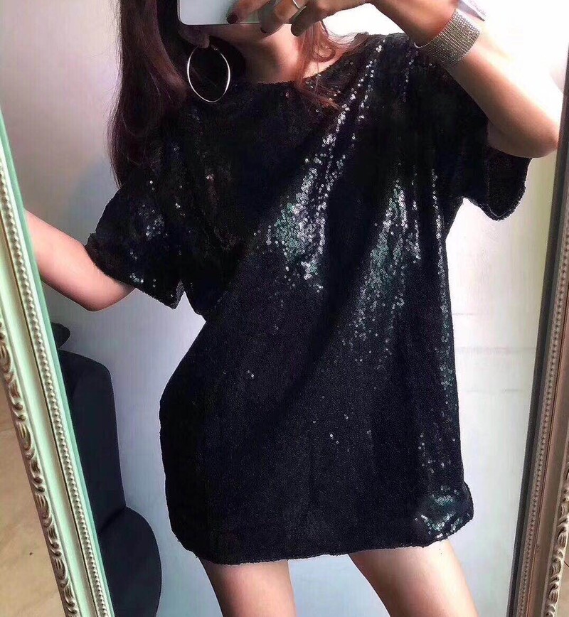 Тениска с къс ръкав с пайети за жени, европейски стоки, пролет 2024, нова корейска версия, свободна, DS, стил нощен клуб, блестящ, с половин ръкав