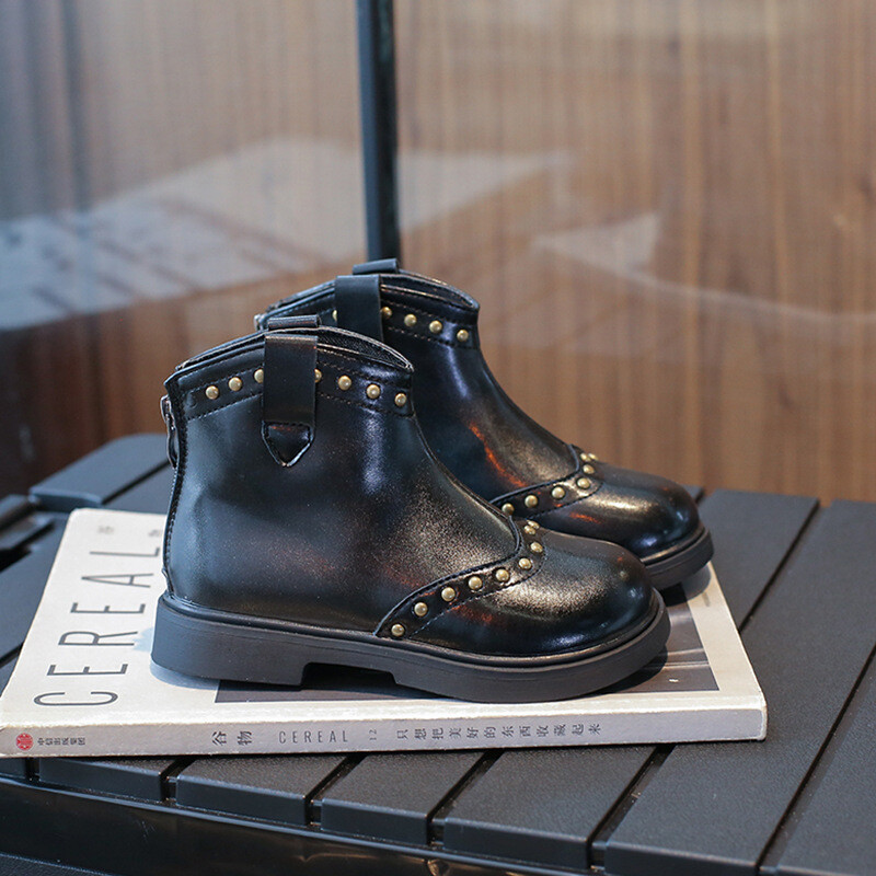 Mergaičių britiško stiliaus Martin aulinukai 2023 m., nauji rudens ir žiemos vaikiški trumpi aulinukai minkštais padais, kniedėmis, neslystantys odiniai aulinukai minkštais padais