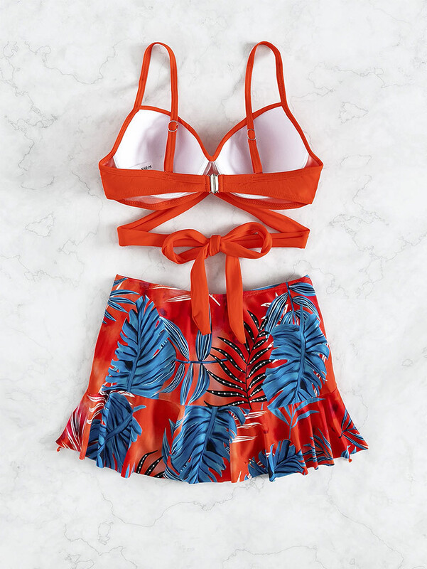 2024 m. nauji europietiški ir amerikietiški moteriški maudymosi kostiumėliai, vasariniai, suvarstomi, plieniniu kaklu, atraminiai, seksualūs, perpjauti, paplūdimio, sijono formos, moterims