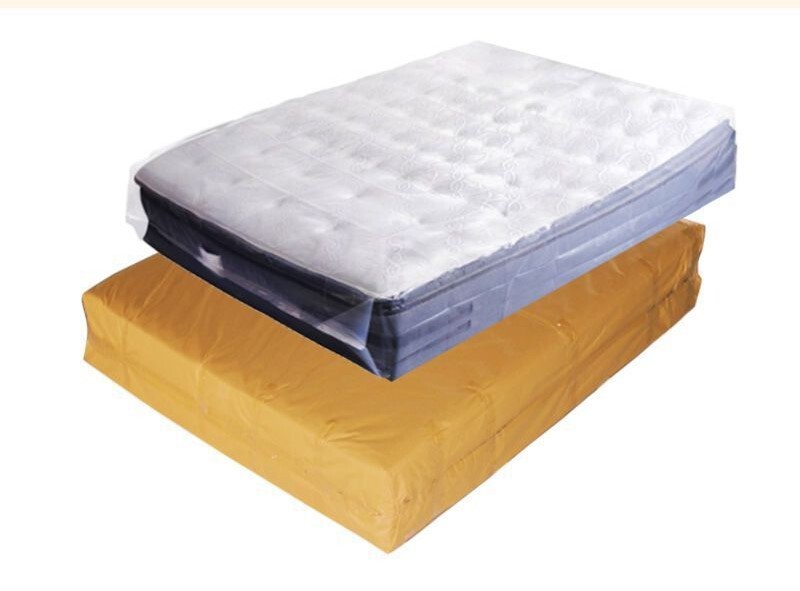 „Simmons“ čiužinys, nuimamas plastikinis čiužinio užvalkalas, naktinio stalelio pakavimo maišelis, skaidrus vienkartinis kraftpopierinis pakavimo maišelis