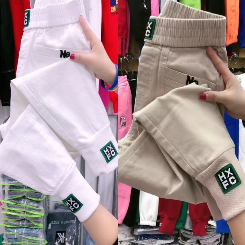 Naujos stilingos laisvalaikio džinsinės kelnės moterims, mažinančios senėjimą ankstyvą rudenį, su išlenktomis pusmėnulio formos kišenėmis, universalios, lieknos ir madingos haremo kelnės, morkų formos kelnės