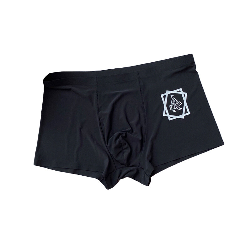 Търговия на едро на мъжко бельо P марка еднокомпонентни тънки дишащи, щадящи кожата, младежки боксерки от ледена коприна, външна търговия